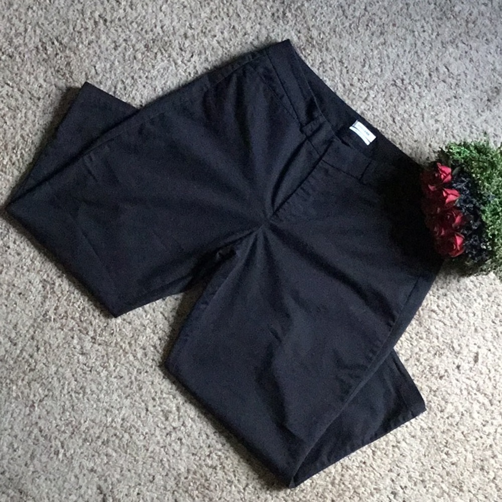 Dockers black capris